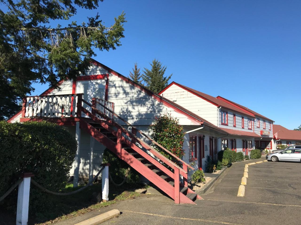Lighthouse Inn Florence Εξωτερικό φωτογραφία